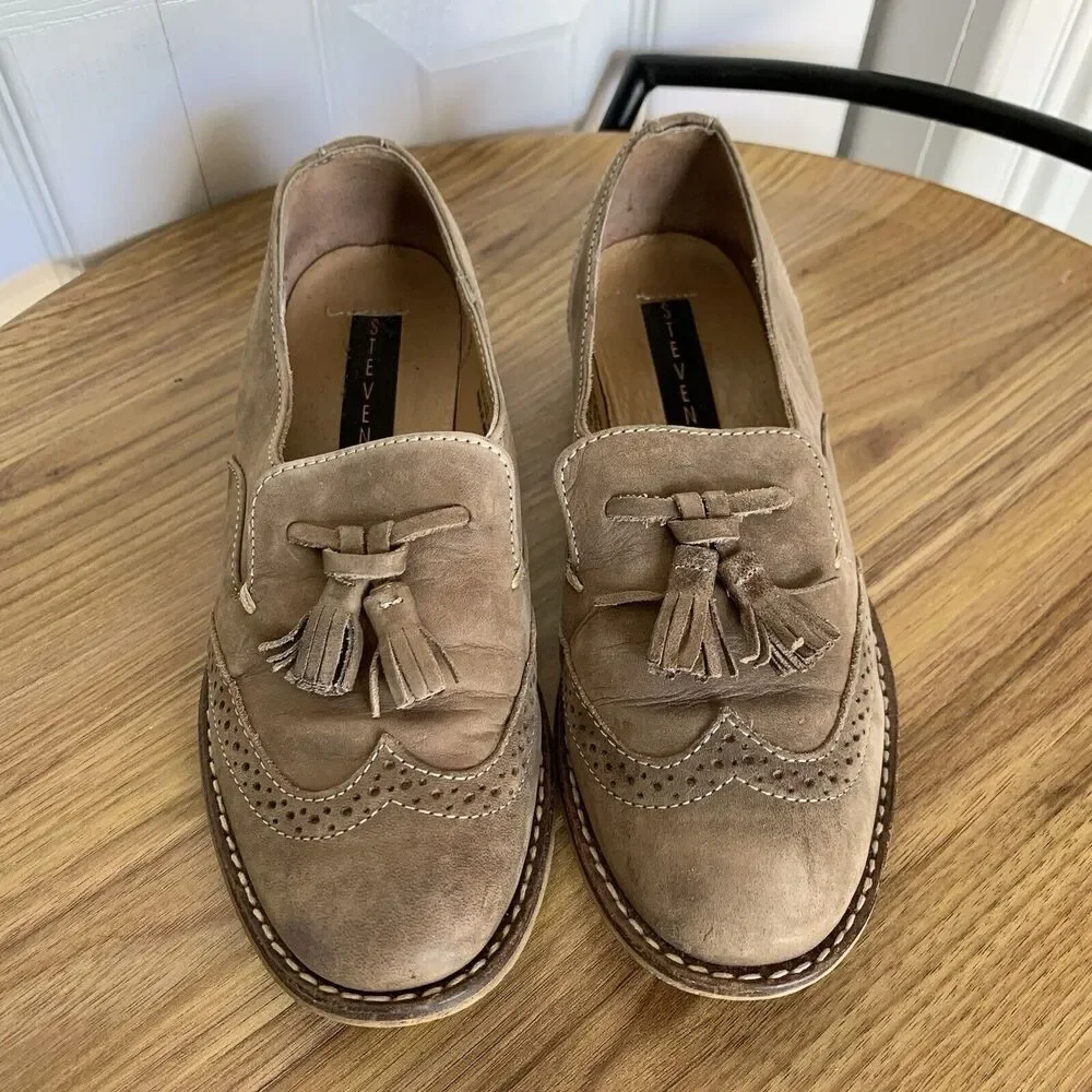 STEVEN by Steve Madden “Miranda” Brown Tassel Loafer Size 6.5M